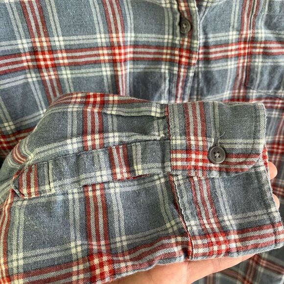 Pendleton plaid button down shirt, red, white, blue. 100% cotton. Soft fabric. - Picture 5 of 7